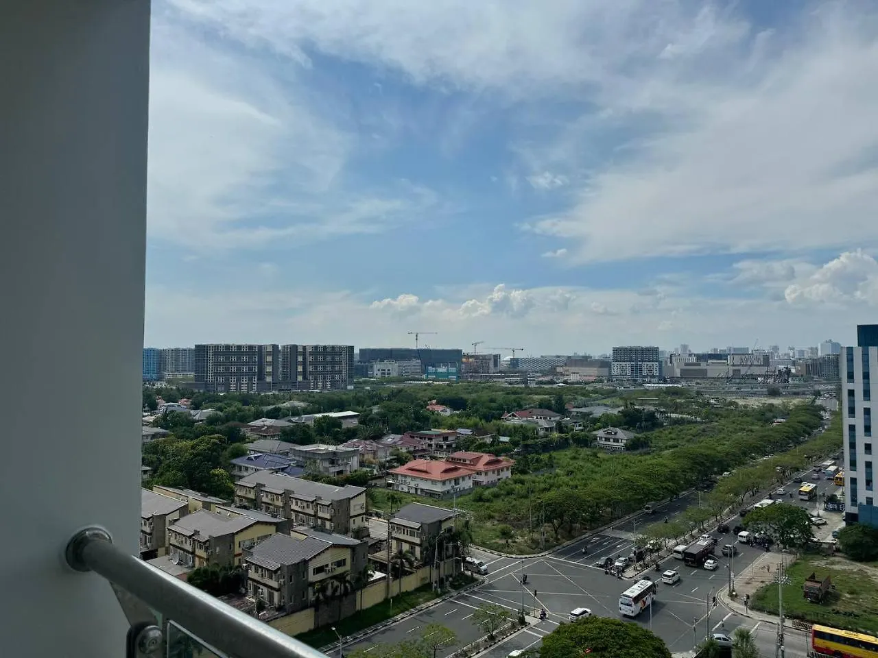 L Condotel Paranaque City